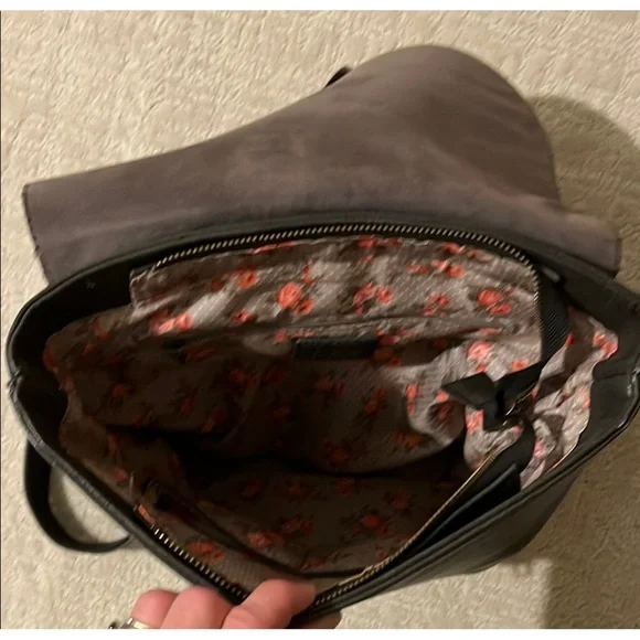 joy Susan gray vegan Leather Backpack - Picture 4 of 4